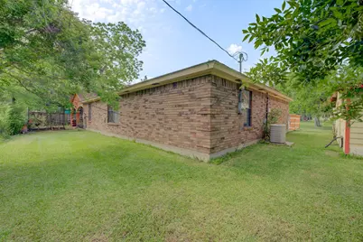 316 Hickman Lane, Angleton, TX 77515 - Photo 48
