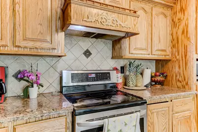 316 Hickman Lane, Angleton, TX 77515 - Photo 12
