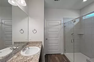 10906 Amador Peak Dr, Iowa Colony, TX 77583 - Photo 8