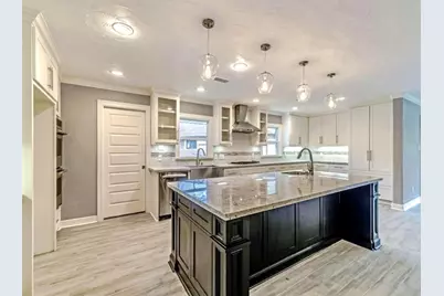 3318 N Braeswood Boulevard, Houston, TX 77025 - Photo 8