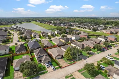 12716 Rio Lindo Street, Rosharon, TX 77583 - Photo 16
