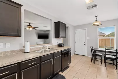 12716 Rio Lindo Street, Rosharon, TX 77583 - Photo 8