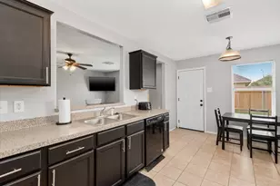 12716 Rio Lindo St, Rosharon, TX 77583 - Photo 8