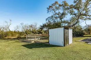 5359 County Rd 397, Alvin, TX 77578 - Photo 14