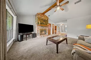 573 Sugar St, Livingston, TX 77351 - Photo 6