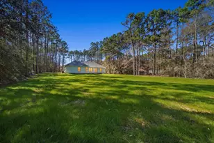 17397 Woodforest Dr, Waller, TX 77484 - Photo 2