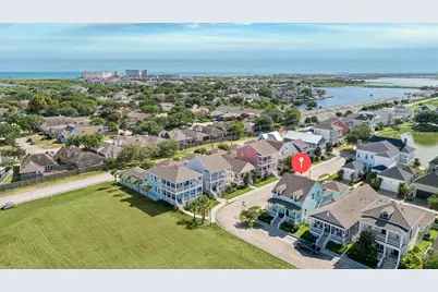 13 Sunrise Row, Galveston, TX 77554 - Photo 2