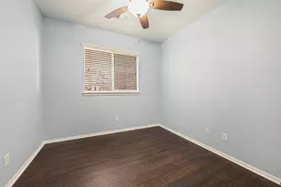 14119 Hollowmill Ln, Houston, TX 77082 - Photo 18