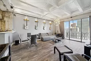 2016 Main St, Houston, TX 77002 - Photo 2