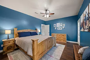 116 Zinnia St, Lake Jackson, TX 77566 - Photo 18