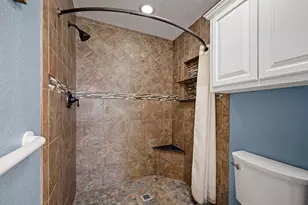 116 Zinnia St, Lake Jackson, TX 77566 - Photo 20