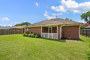 116 Zinnia St, Lake Jackson, TX 77566 - Photo 28