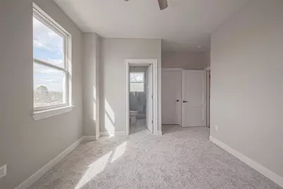 4746 Mallow Street E, Houston, TX 77033 - Photo 40