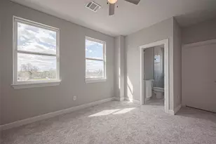 4746 Mallow Street E, Houston, TX 77033 - Photo 36