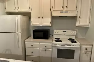 11711 Memorial Dr, Houston, TX 77024 - Photo 2