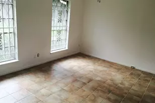 10466 Hammerly Blvd, Houston, TX 77043 - Photo 8