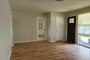 4929 Libbey Ln, Houston, TX 77092 - Photo 10