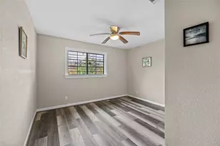 10613 Chadwick St, Houston, TX 77029 - Photo 22