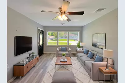 506 Azalea Drive, La Marque, TX 77568 - Photo 2