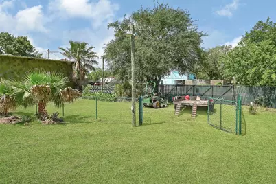 1004 8th Street, Dickinson, TX 77539 - Photo 38