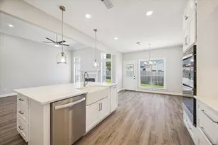 5437 Edgewater Ct, Willis, TX 77318 - Photo 10