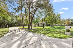 25823 Bridle Creek Dr S, Magnolia, TX 77355 - Photo 2