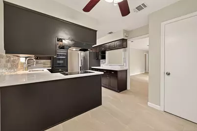 5211 Hummingbird Street, Houston, TX 77035 - Photo 18