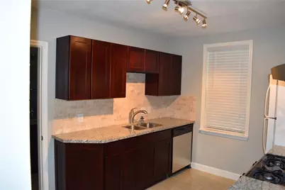 1517 W 12th Street #1517, Houston, TX 77008 - Photo 10