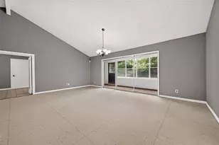 19002 Mirror Lake Dr, Spring, TX 77388 - Photo 10