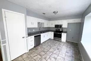 4806 Ripple Creek Dr, Baytown, TX 77521 - Photo 4