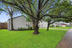 11423 Wickersham Ln, Houston, TX 77077 - Photo 32