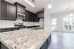 710 Barkley St St, Houston, TX 77022 - Photo 12