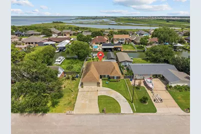 3902 18th Street N, Texas City, TX 77590 - Photo 2