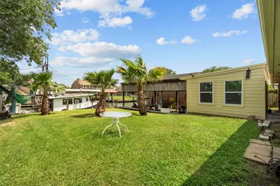3902 18th Street N, Texas City, TX 77590 - Photo 26