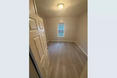 330 Gordy Road, Bacliff, TX 77518 - Photo 6