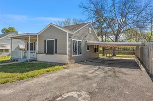 207 N Commerce, Bremond, TX 76629 - Photo 2