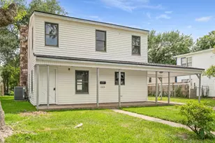 1225 3rd Ave N, Texas City, TX 77590 - Photo 2