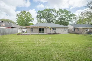 4102 Longhorn Dr, Baytown, TX 77521 - Photo 18