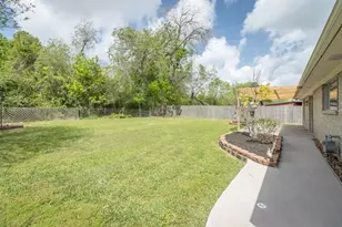 4102 Longhorn Dr, Baytown, TX 77521 - Photo 20