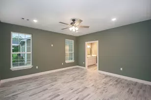 218 Brown St, West Columbia, TX 77486 - Photo 10