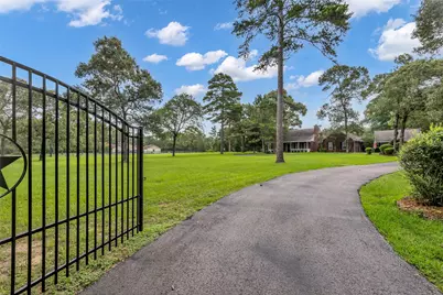 22902 Glenmont Estates Boulevard, Magnolia, TX 77355 - Photo 2
