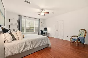 60 W Twinberry Pl, The Woodlands, TX 77381 - Photo 12