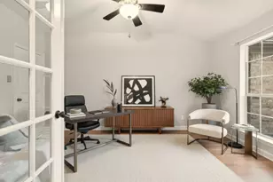 60 W Twinberry Pl, The Woodlands, TX 77381 - Photo 8