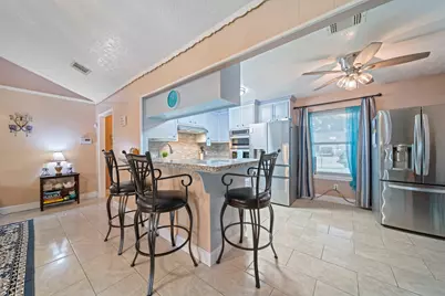 3805 Darling Avenue, Pasadena, TX 77503 - Photo 8