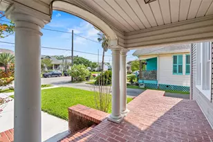 3910 Ave R 1/2 Ave, Galveston, TX 77550 - Photo 4