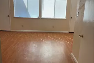 7064 Greenway Chase St, Houston, TX 77072 - Photo 18