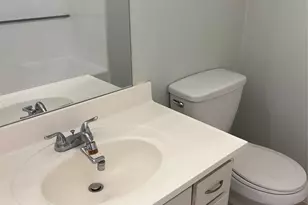 7064 Greenway Chase St, Houston, TX 77072 - Photo 22