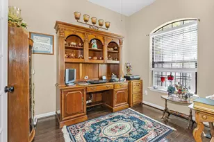 104 Harbour Town Cir, Conroe, TX 77356 - Photo 10