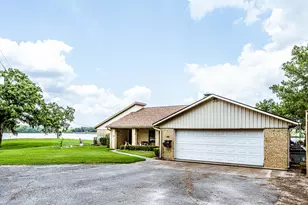 46 Point Loop, Huntsville, TX 77320 - Photo 4