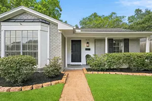 4614 Hummingbird St, Houston, TX 77035 - Photo 4